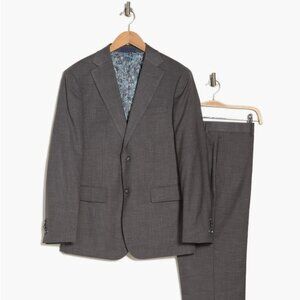 English Laundry Trim Fit Gray Solid Two Button Notch Lapel Suit (NWT)